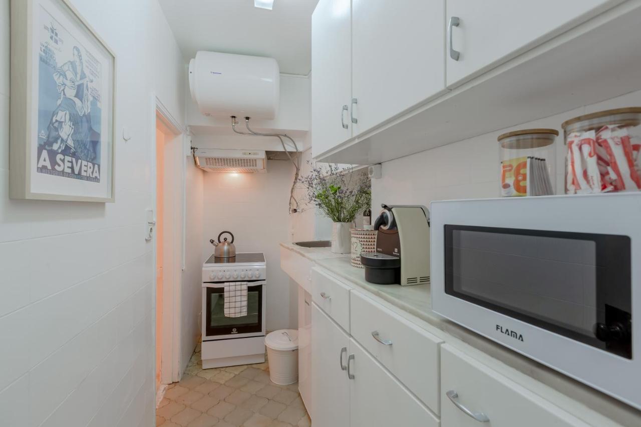 Typical Alfama Apartment, By Timecooler Lisboa Екстериор снимка