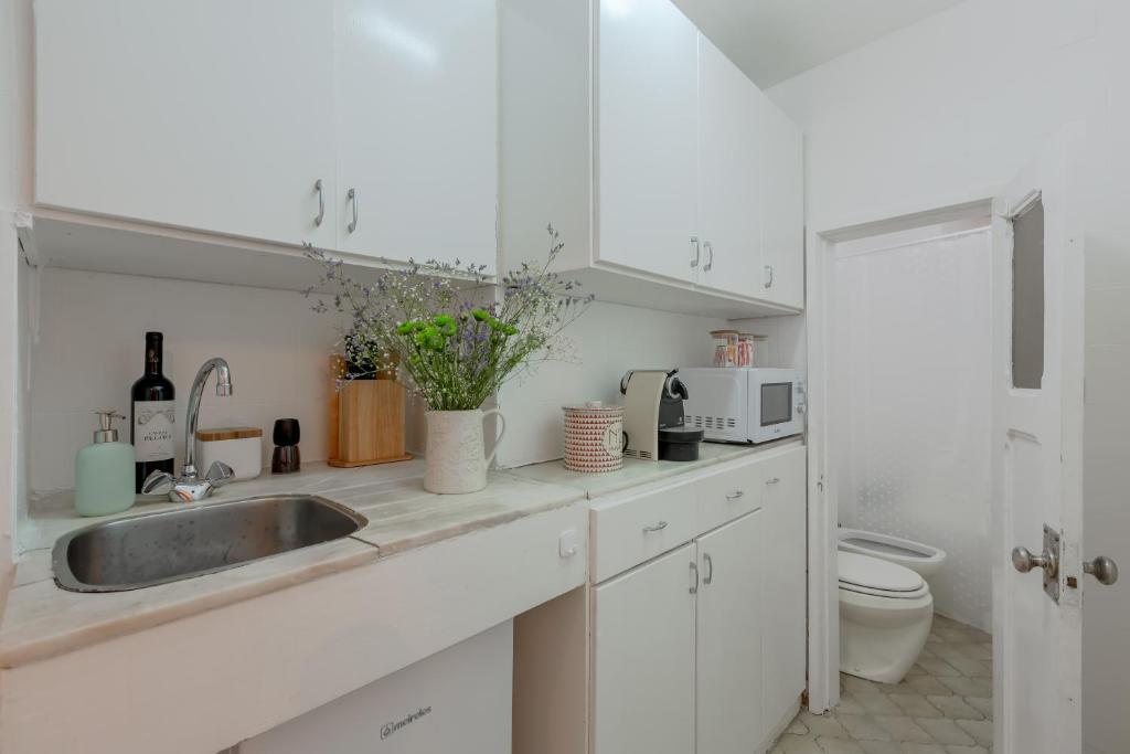 Typical Alfama Apartment, By Timecooler Lisboa Екстериор снимка